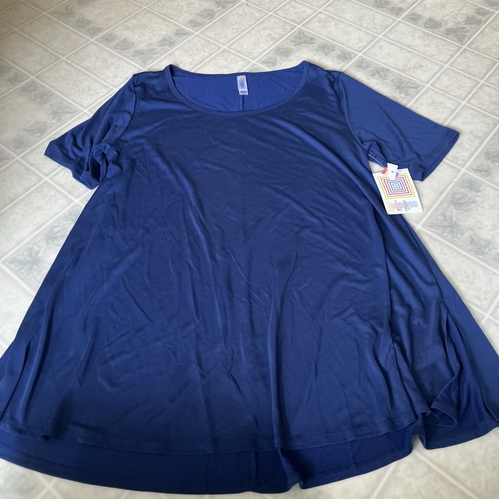 New! LuLaRoe Perfect T Blue Solid Swing Top Medium Short Sl Loose Casual Modest